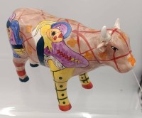 Auktion 361<br>bunte Porzellan-Kuh als Spardose, H-18 cm, L-20 cm