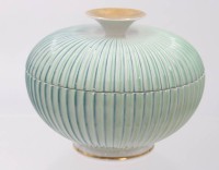 Auktion 361<br>gr. Deckeldose, Metzler &amp;  Ortloff, grüne Glasur, H-13cm D-16,5cm