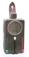 Auktion 361<br>alte Hand-Signallampe, Bundeswehr?, Funbktion nicht geprüft, Altersspuren, ca. H-13cm