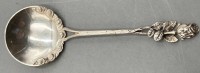 Auktion 361<br>Silber-835- Sahnelöffel, Rosenmuster, L-15 cm,, 21 gr