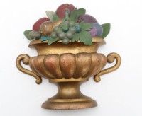 Auktion 361<br>Holz-Applikkation, Früchtekorb, 19. Jhd., unter Farbe, ca. 22 x 23cm