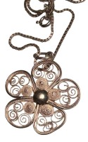 Auktion 361<br>Silberkette mit grossen Filigran-Anhänger, zus. 7,8 gr