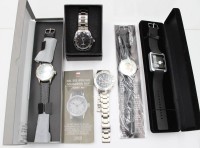 Auktion 361<br>5x div. Quartz-Armbanduhren, 4x in OVP, Werke nicht geprüft, ca. D-4,5cm