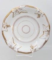 Auktion 361<br>Teller um 1900, reliefiert, KPM Krister, berieben, ca. D-26cm