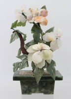 Auktion 361 / Los 15536 <br>Kleiner Jadebaum im Topf ,