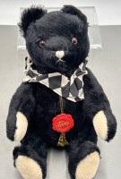 Auktion 361 / Los 12050 <br>schwarzer Herrmann Bär, H-32 cm