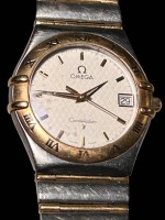 Auktion 362 / Los 2002 <br>Quartz Armbanduhr "Omega" Constellation, Stahl/Gold-750-,Ref. Nr. 56901498, D-3,2 cm,  orig. Band, Tragespuren, 23 Gold-Stege und Gold-Lünette, (zus. ca 14 gr.)