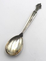 Auktion 362 / Los 11044 <br>Sahnelöffel, Georg Jensen, Königin, Sterling, 35,5gr., ca. L-15,5cm