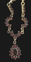 Auktion 362 / Los 1021 <br>Granat  Collier, Silber-830-, vergoldet, 5,8 gr