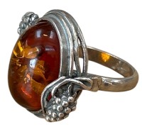 Auktion 362 / Los 1029 <br>Silberring-925- mit Bernstein, RG 55, 8,5 gr