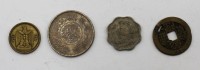 Auktion 362<br>4x div. Münzen, Saudi Arabien  1 Riyal, 1928 - 1930, Syrien 10 Piaster, Indien 10 Paise, 1964 - 1967 und 1x China, älter