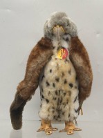 Auktion 362<br>Steiff Turmfalke komplett, Nr.5053287, H-35 cm,. neuwertig