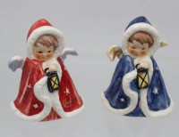 Auktion 362 / Los 9018 <br>2x Weihnachtsengel mit Laternen, Goebel, bemalt, ca. H-9cm