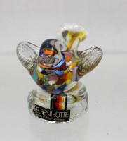 Auktion 362 / Los 10005 <br>kl. Kunstglas-Vogel, Regenhütte, bunte Einschmelzungen, ca. H-6,5cm