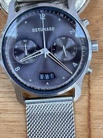 Auktion 362<br>DETOMASO Quartz-Chronograph 5 ATM "Live the momentum", D-4 cm (nicht geprüft-NG) Nr.D02-09  G2006, helles Stahlband