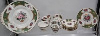 Auktion 362<br>Moccaservice für 6 Personen "Coalport" England, ohne Mocca-Kern, 6 Tassen, 6 U.T. 5 Gebäckteller, 1 Kuchenteller