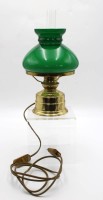 Auktion 362 / Los 16017 <br>Tischlampe in Form einer Petroleumlampe, neuzeitl. , ca. H-31,5cm