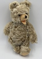 Auktion 362 / Los 12081 <br>kl. Zotty,  wohl Steiff, Druckstimme, guter Zustand, H-30 cm