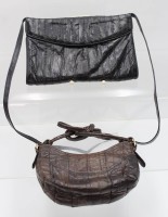 Auktion 368<br>2x div. kl. Damenhandtaschen,  je ca. 20 x 16cm u. 25 x 16cm