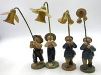 Auktion 362 / Los 14539 <br>4x hohe Blumenkinder "WuK", H-15 cm
