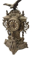 Auktion 362 / Los 2140 <br>gr. Kaminuhrm Bronze, mit Frauenfigur und Adler als Bekrönung, neuzeitlich, innen Quartzwerk, H-45 cm, ca. 10 kg