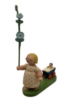 Auktion 362 / Los 14550 <br>Blumenmädchen mit Puppenwagen, H-11 cm