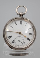 Auktion 363 / Los 2037 <br>Spindeltaschenuhr, Waltham, Silbergehäuse, Werk läuft, Ziffernblatt altrissig, D-5,3cm