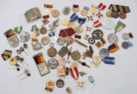 Auktion 363 / Los 7004 <br>Konvolut div. Orden, Medaillen etc. DDR, BRD, Kaiserreich etc.