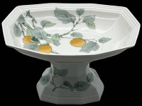 Auktion 363 / Los 9002 <br>gr. Tafelaufsatz "Gallo" Dekor "Lombardia  Apricot", H-15 cm, 25x19 cm