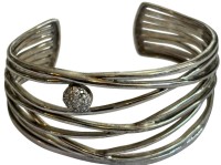 Auktion 363 / Los 1022 <br>breiter Silber-925- Armreif "MAN" mit klaren Steinen, B-3,5 cm, 41,6 gr