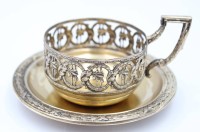 Auktion 363 / Los 11017 <br>Teeglashalter mit U.T., Silber-800-, 48 gr