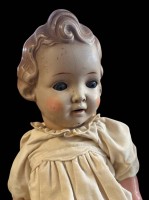 Auktion 363 / Los 12029 <br>Porzellankopfpuppe "König&amp;Wernecke" Nr. 1379, H-45 cm