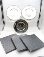 Auktion 363 / Los 11046 <br>3x Platzteller, Wilkens, Plated, ca. D-30cm, je in orig.Karton