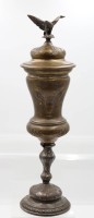 Auktion 363<br>hoher Schützenpokal von 1906, WMF Straussenmarke, Kupfer, Altersspuren, ca. H-46cm