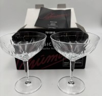 Auktion 363 / Los 10023 <br>2 Cocktailschalen , Serie Basic Bar, Entw, Ch.Schumann, neu in OVP, H-12,9 cm, 202 ml
