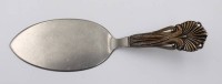 Auktion 363<br>Pastetenheber, Silbergriff, Dänemark 1943, L-16,2cm