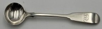 Auktion 363<br>Sahnelöffel, Silber-925-. Ziermonogramm, 14 gr, L-11 cm, div. Punzen