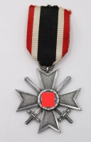 Auktion 363<br>Kriegsverdienstkreuz 2-Klasse , Hersteller 127 , Original ?