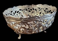 Auktion 363<br>Durchbruchschale Silber-800- mit Glaseinsatz, H-8 cm, D-15 cm, ohne Glas 236 gr.