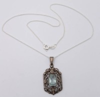 Auktion 363<br>835er Art-Déco Anhänger an 925er Kette, ca. L-38cm Anh. 3,7cm, zus. 5,4gr.