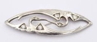 Auktion 363<br>figürliche Silber-Brosche mit klaren Steinen, 8,3gr., L-2,2 x 6,7cm