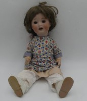 Auktion 363<br>Porzellankopfpuppe "PM" Nr. 914, Schlafaugen, 2 Zähnchen, H-38 cm
