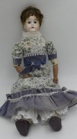 Auktion 363<br>Porzellankopfpuppe mit Lederkörper, H-41 cm