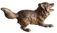 Auktion 363<br>Wiener Bronze "bellender Hund" Reste alter Fassung, H-3 cm, L-7 cm