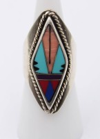 Auktion 363 / Los 1223 <br>9925er Silber-Ring, wohl Mexiko, schöne Steineinlagen, 15,1gr., RG 54