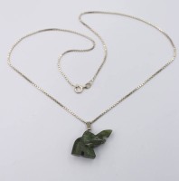 Auktion 363<br>kl. Jade-Elefant an 925er Kette, ca. L-44cm Anh. L-2,5cm