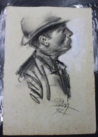 Auktion 363 / Los 5019 <br>monogrammierte Kohlezeichnung, AVM'92, Mann mit Melone, ungerahmt, Blatt stockfleckig, BG 31,8 x 22cm