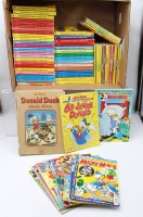 Auktion 363 / Los 3011 <br>Konvolut div. Lustige-Taschenbücher und Donald Duck Hefte, 1x Wicky, meist 80er Jahre, teilw. Gebrauchsspuren