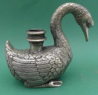 Auktion 363 / Los 16045 <br>massiver, versilberter Schwan als Öllampe oder Kerzenhalter? H-15 cm, L-ca. 17 cm