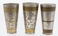 Auktion 363 / Los 15122 <br>3x antik orient Afghan?  Messing versilbert  Karawanen Lassi Becher Pilgerbecher ?, H- ca. 18 cm